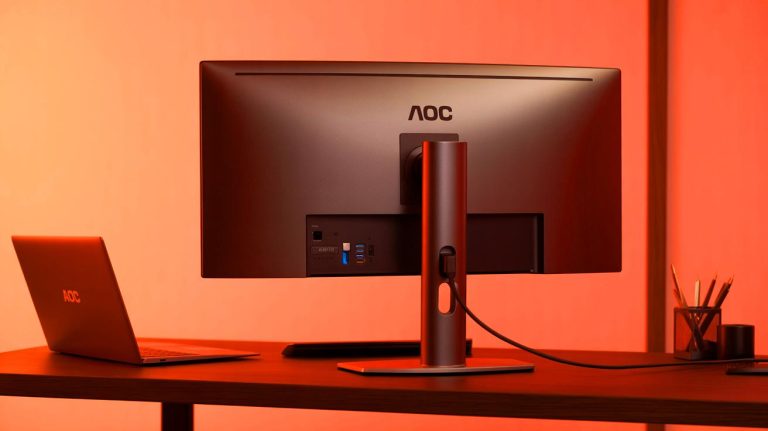 “Prepare to Be Amazed”: This Revolutionary Curved 4K Monitor with Dual USB-C and Webcam Powers Everything with One Cable!