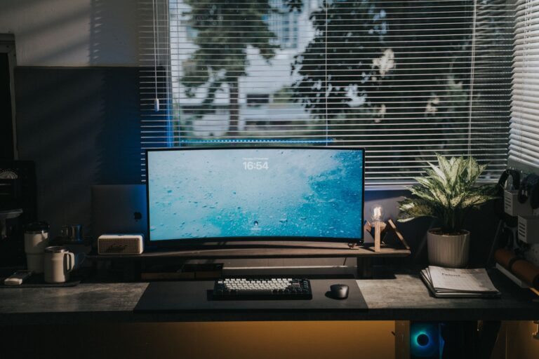 “Prepare to Be Amazed”: This Revolutionary Curved 4K Monitor with Dual USB-C and Webcam Powers Everything with One Cable!