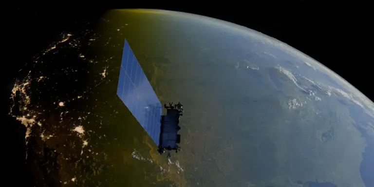 SpaceX Buys 800 MHz Spectrum to Push Starlink Indoors